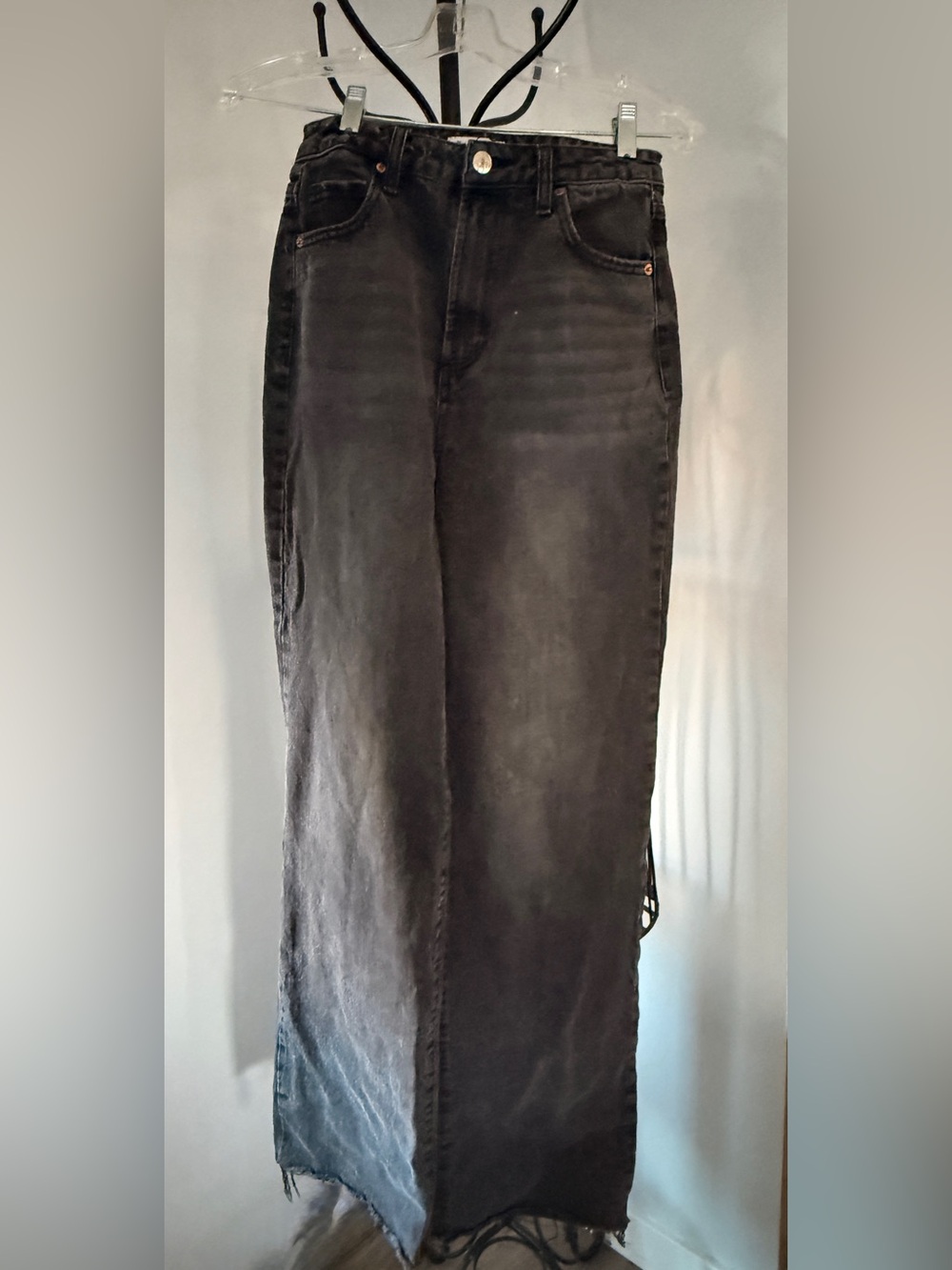 Juicy Couture Black Straight-Leg Jeans size 27